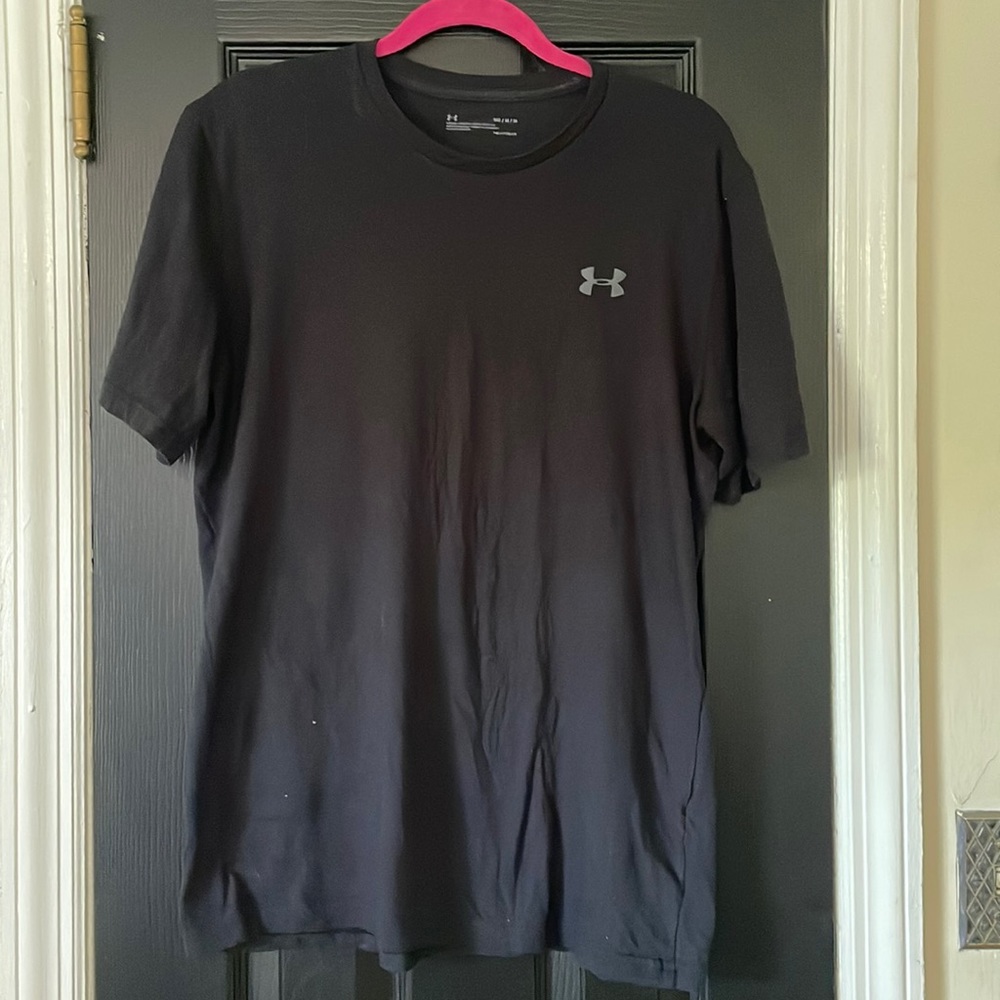 Under armour t shirt